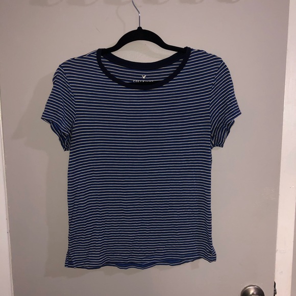 3 for 35 ✨ Super soft American Eagle T-shirt - Picture 2 of 4